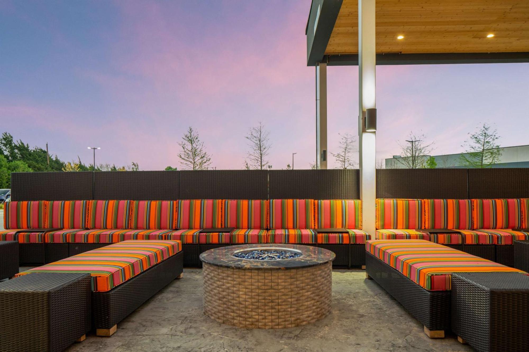 Home2 Suites By Hilton Rowlett Rockwall Marina Экстерьер фото